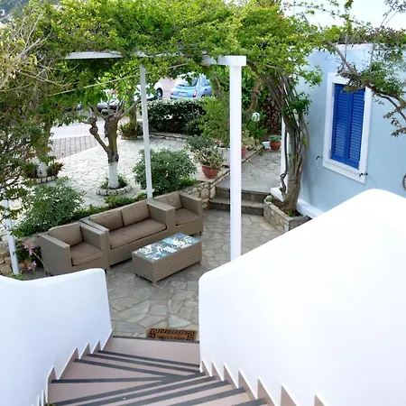 Anthi's Beach Apartment