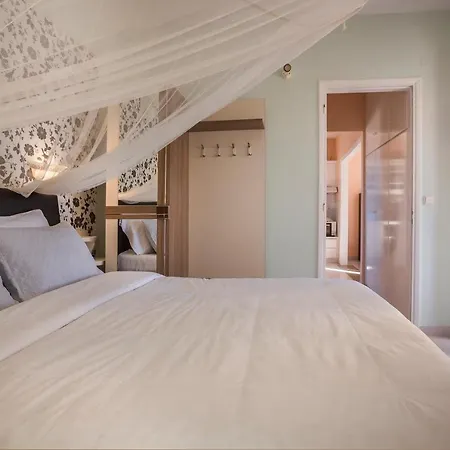 Anthi's Beach Apartment
