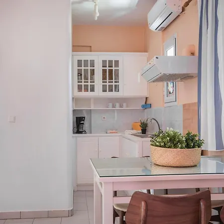 Anthi's Beach Apartment *